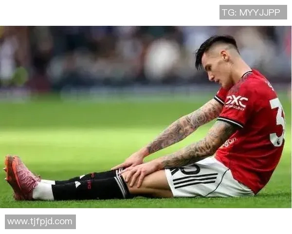 莱昂冬窗或租借曼联?职业生涯的重大抉择,引领足球强豪梦! 莱昂冬窗或租借曼联?职业生涯的重大抉择,引领足球强豪梦!